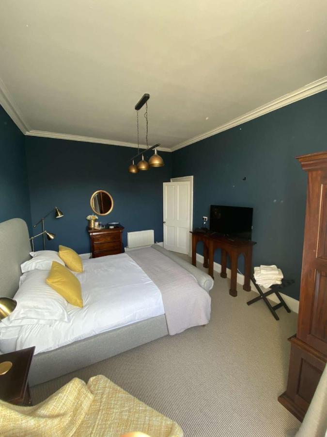 West End Townhouse Panzió EDI Kültér fotó