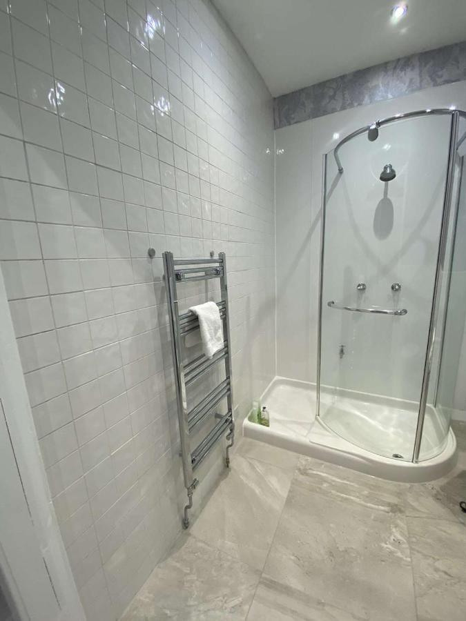 West End Townhouse Panzió EDI Kültér fotó